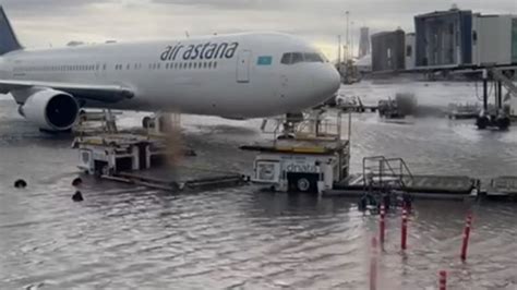 dubai airport flood video